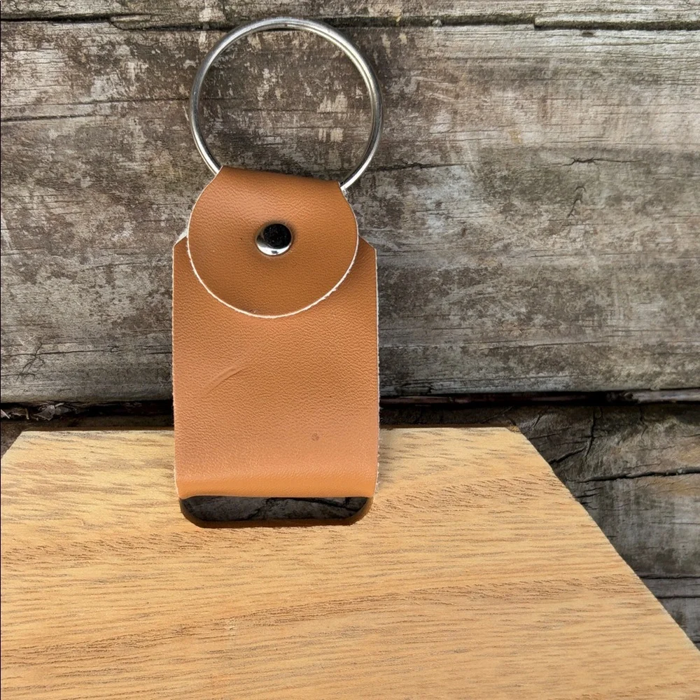 Chic Wood and Metal Key Holder with Tan Leather Accent